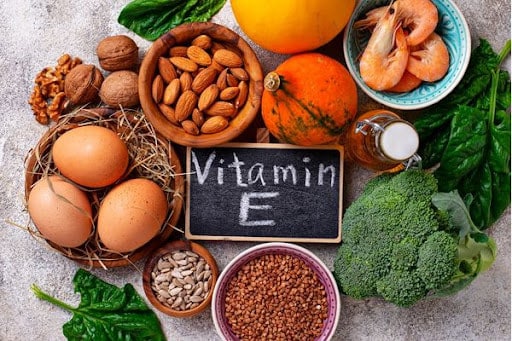 Da khô nên uống bổ sung vitamin E