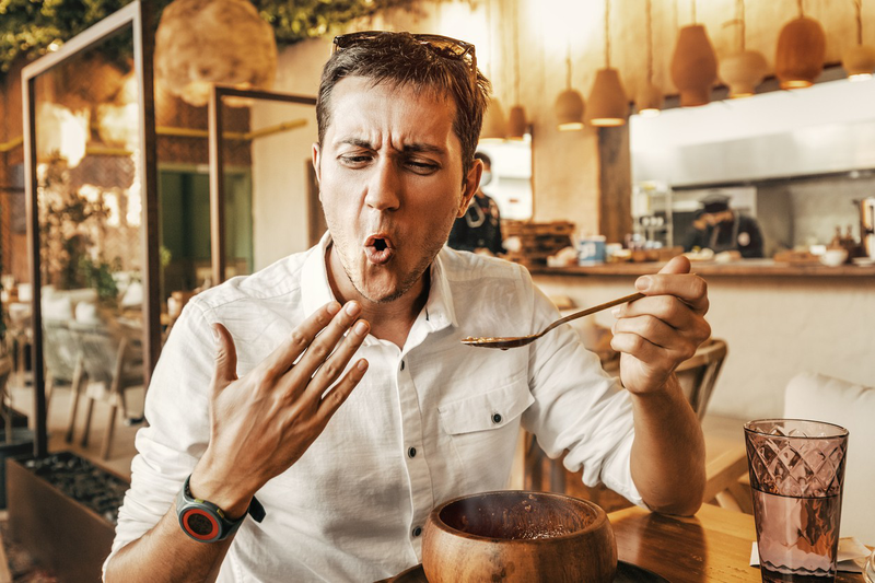 Ăn Uống Thiếu Cân Bằng Và Tiêu Thụ Nhiều Đồ Nóng, Cay